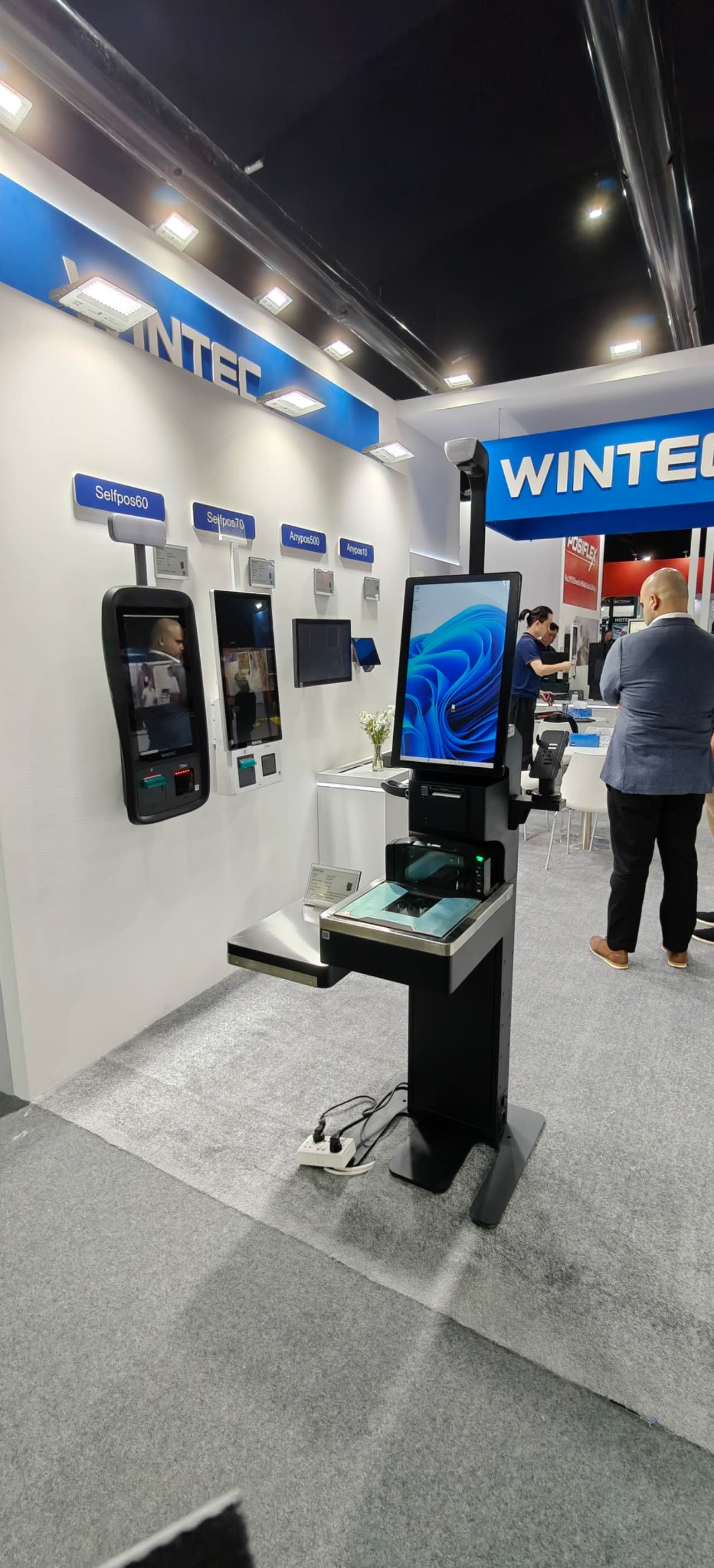 1761180944882945.jpg 106.jpg